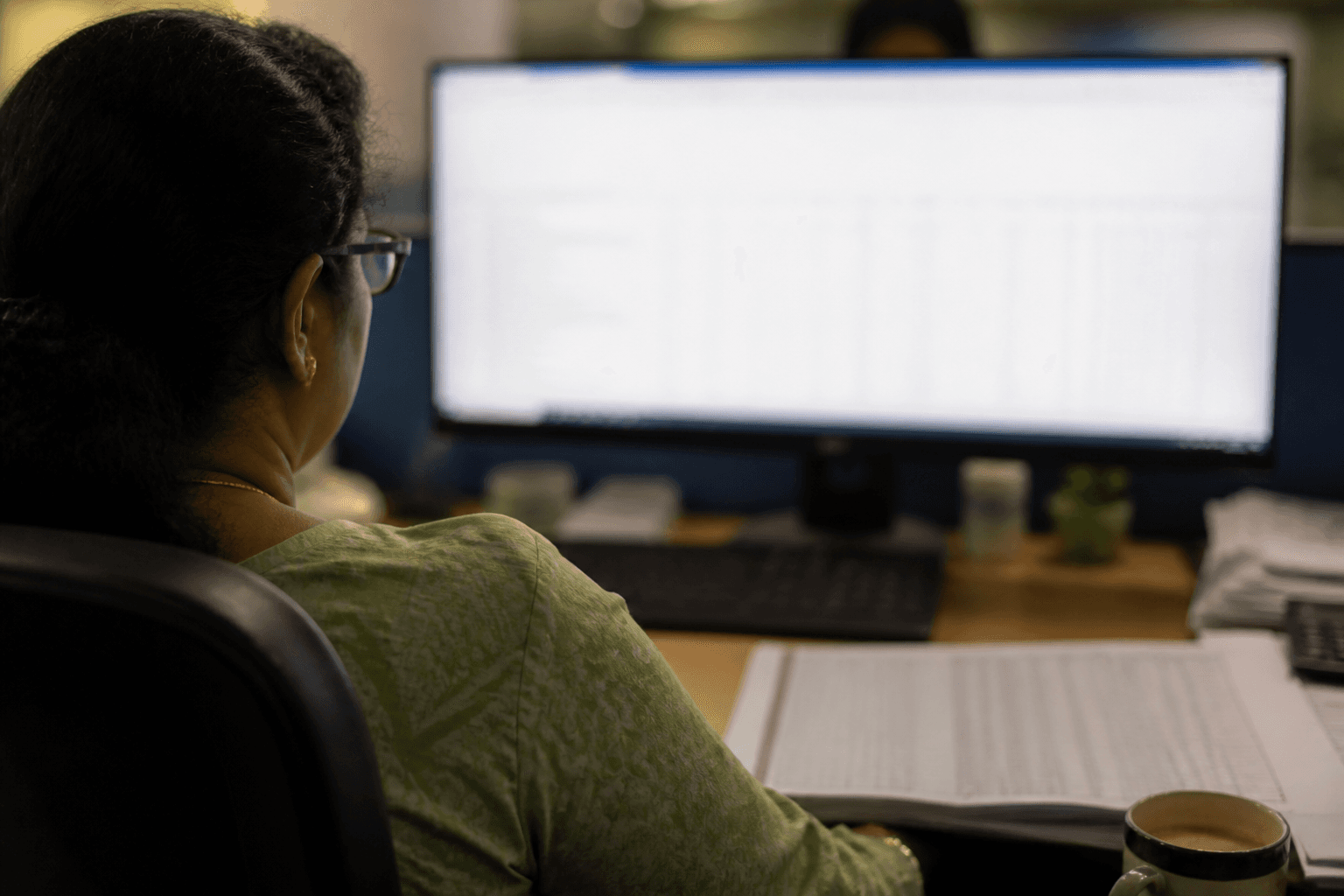 Operations desk at the end of a payroll cycle